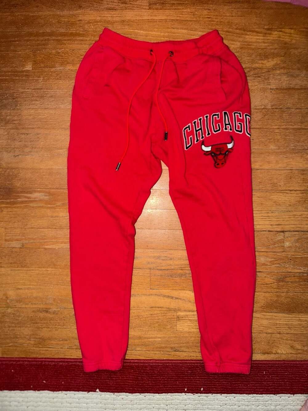 Pro Standard Chicago Bulls Luxury Athletic Collection Red Jogger Sweatpants